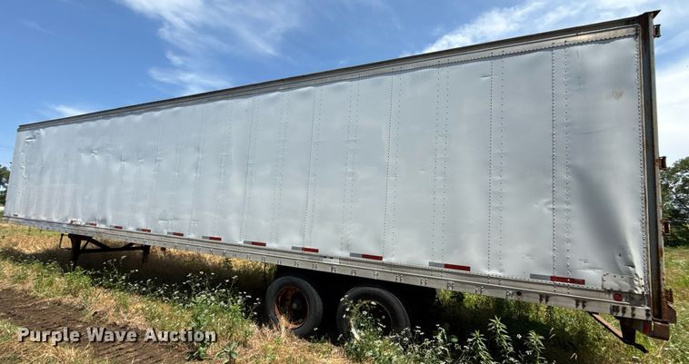 image for item ED4262 1986 Fruehauf dry van trailer