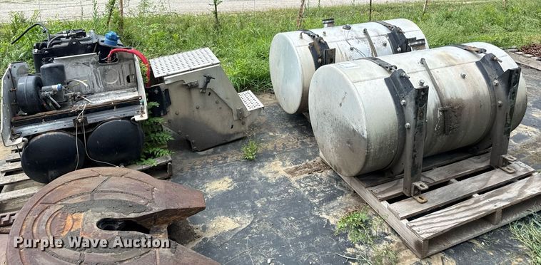 image for item ED4352 Truck parts