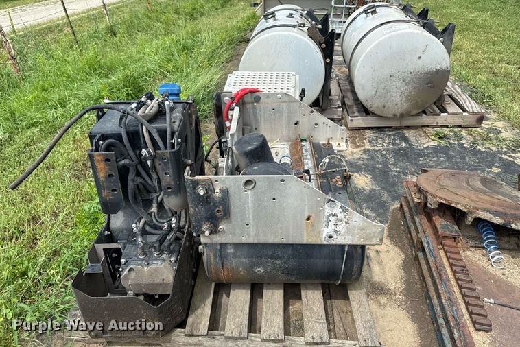 image for item ED4352 Truck parts