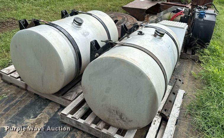 image for item ED4352 Truck parts