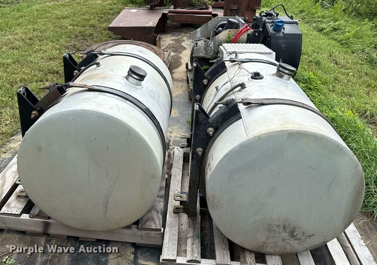 image for item ED4352 Truck parts