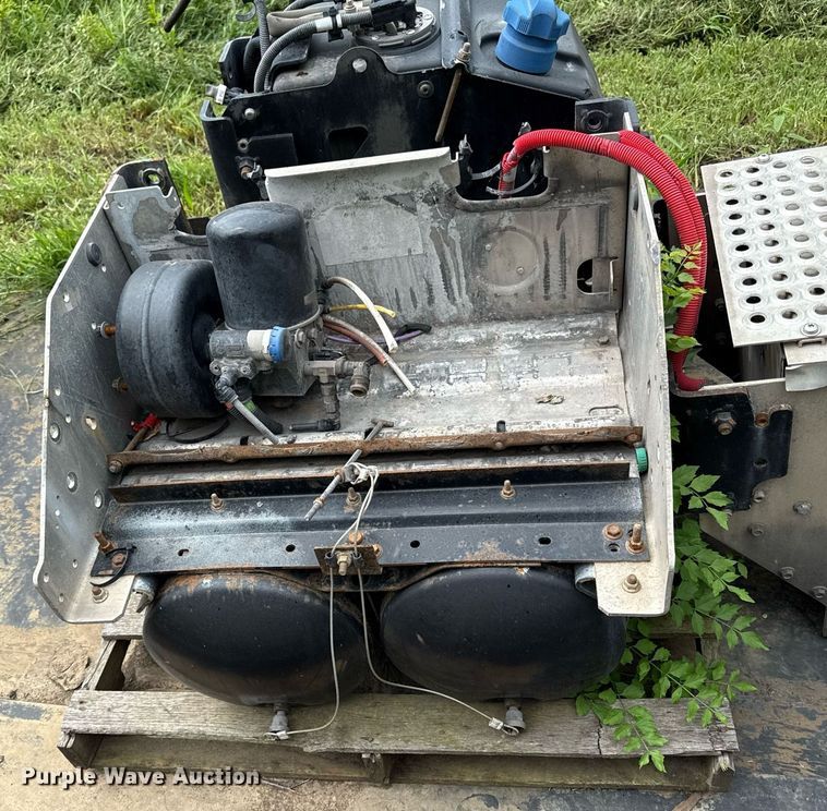 image for item ED4352 Truck parts