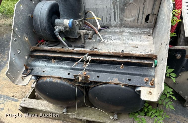 image for item ED4352 Truck parts