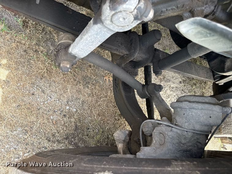 image for item ED4403 2016 Freightliner Cascadia 113 semi truck