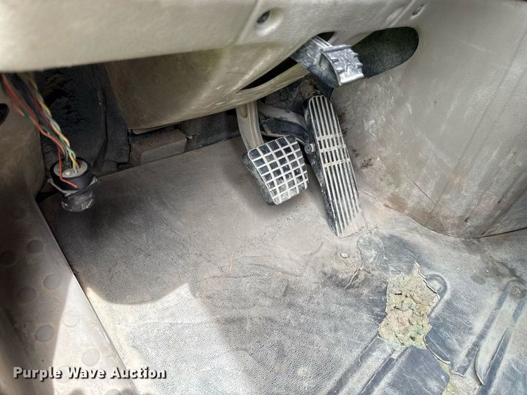 image for item ED4403 2016 Freightliner Cascadia 113 semi truck