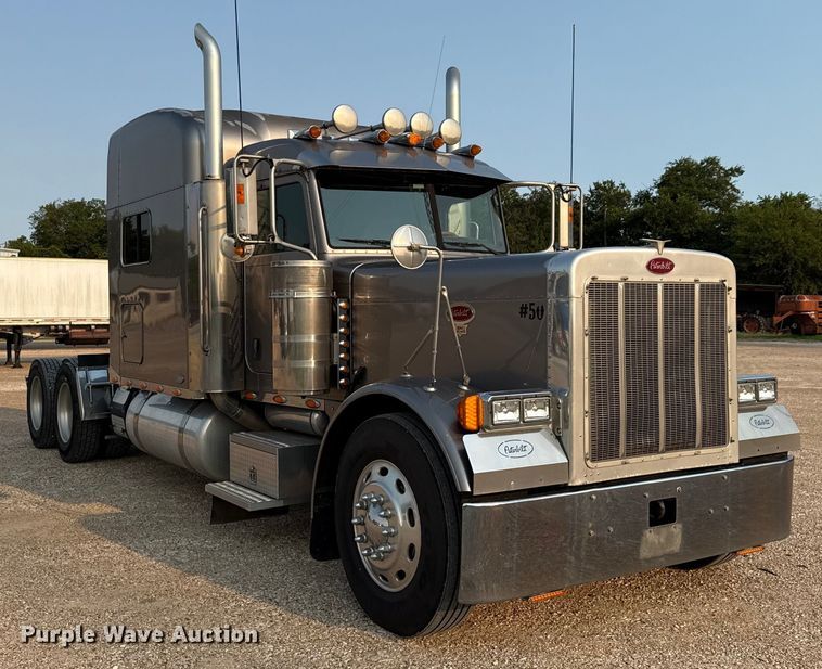 CAMIóN CAMAROTE 2006 PETERBILT