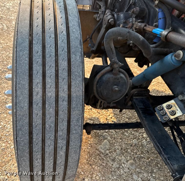 image for item ED5803 2006 Peterbilt 379 semi truck