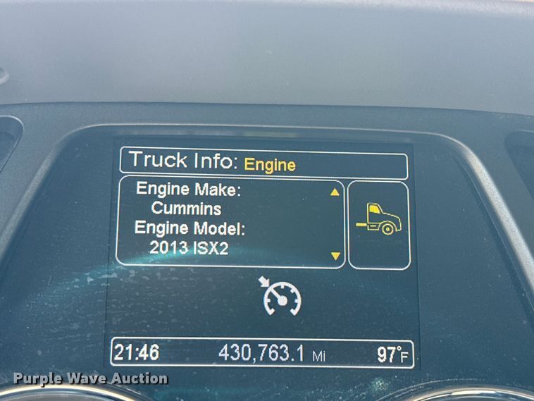 image for item ED5804 2017 Peterbilt 567 semi truck