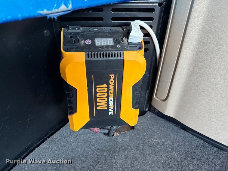 image for item ED5804 2017 Peterbilt 567 semi truck