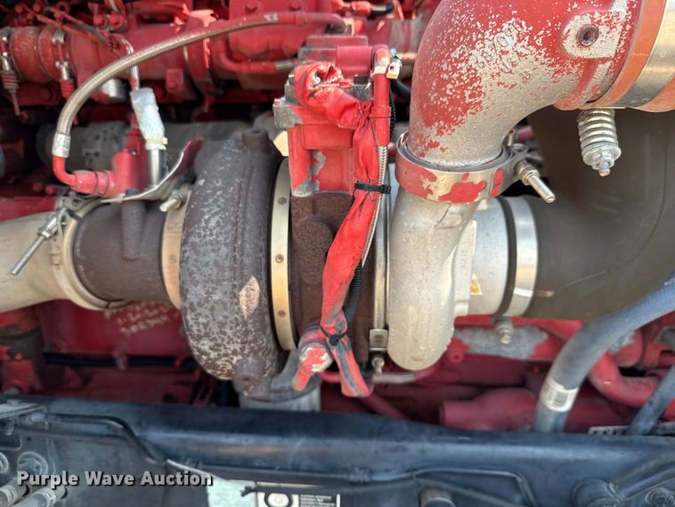 image for item ED5804 2017 Peterbilt 567 semi truck