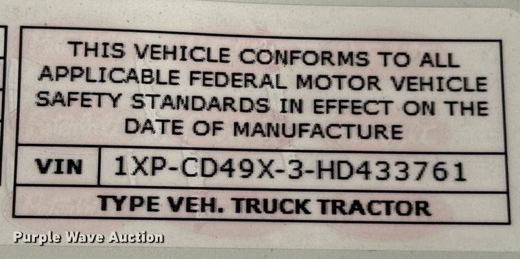 image for item ED5804 2017 Peterbilt 567 semi truck