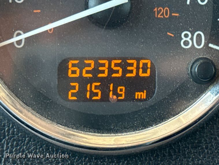 image for item ED5805 2018 Peterbilt 389 semi truck