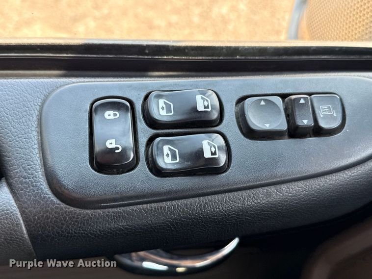 image for item ED5805 2018 Peterbilt 389 semi truck