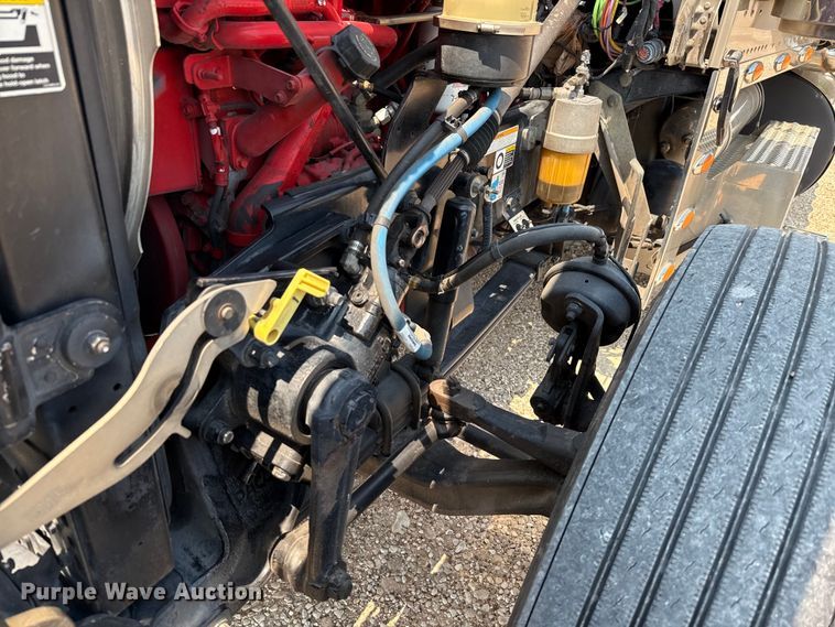 image for item ED5805 2018 Peterbilt 389 semi truck