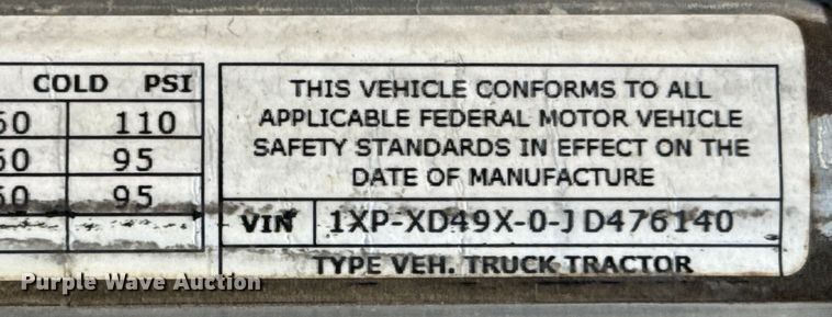 image for item ED5805 2018 Peterbilt 389 semi truck