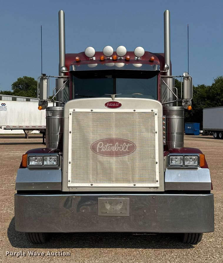 CAMIóN CAMAROTE 2004 PETERBILT