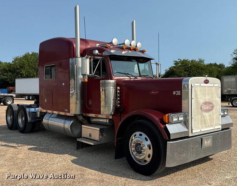 CAMIóN CAMAROTE 2004 PETERBILT