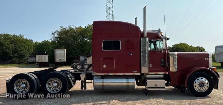 CAMIóN CAMAROTE 2004 PETERBILT
