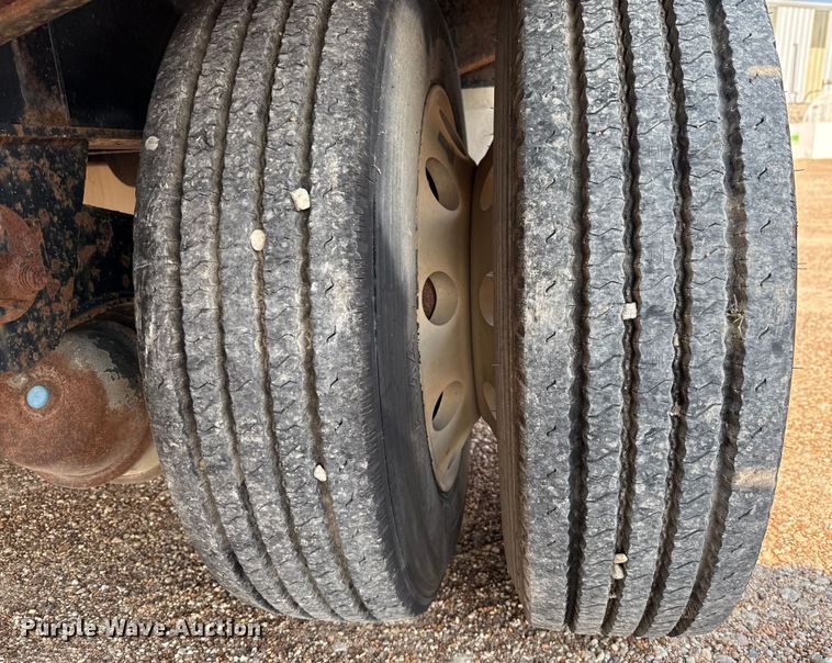 image for item ED5808 2005 Fontaine IDFT-6-8048WSAWK drop deck trailer