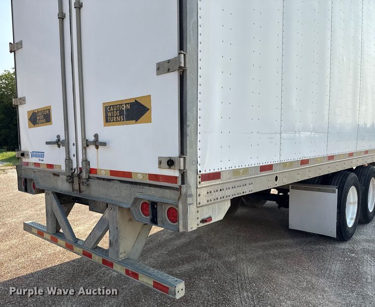 image for item ED5809 2007 Vanguard VIP4000 dry van trailer