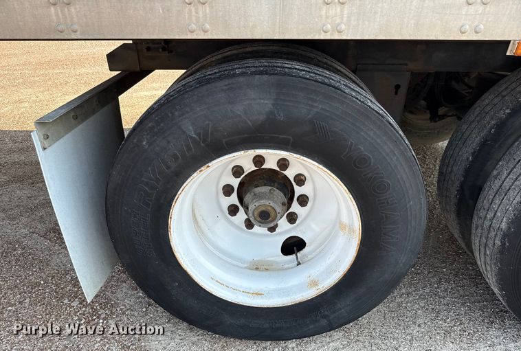 image for item ED5809 2007 Vanguard VIP4000 dry van trailer