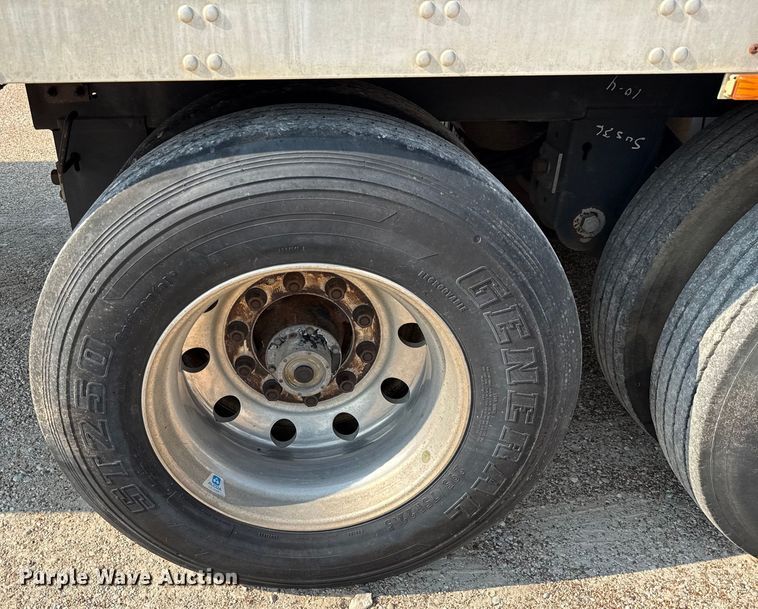 image for item ED5809 2007 Vanguard VIP4000 dry van trailer