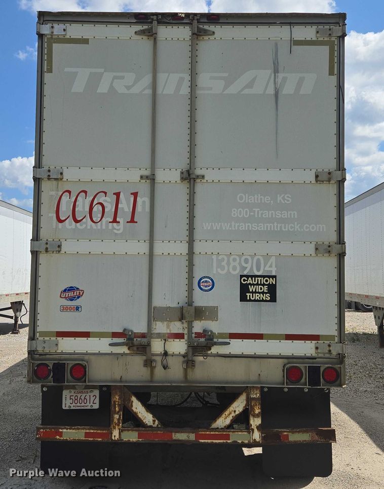 image for item EF1661 2005 Utility VS2RA refrigerated van trailer