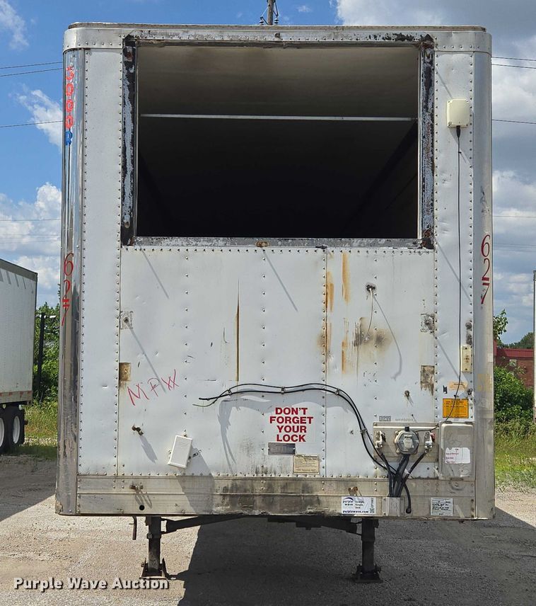 image for item EF1662 2006 Utility Trailer MFG Co. refrigerated van trailer