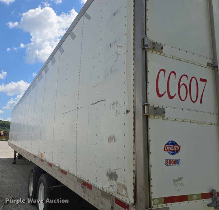 image for item EF1662 2006 Utility Trailer MFG Co. refrigerated van trailer