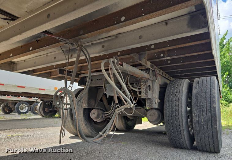 image for item EF1662 2006 Utility Trailer MFG Co. refrigerated van trailer