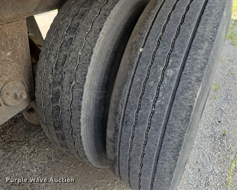 image for item EF1662 2006 Utility Trailer MFG Co. refrigerated van trailer