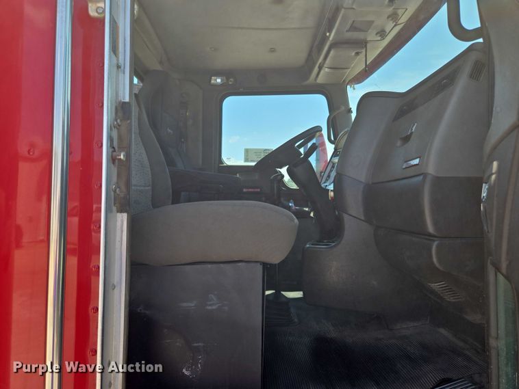 image for item EF1853 2012 Kenworth T660 semi truck