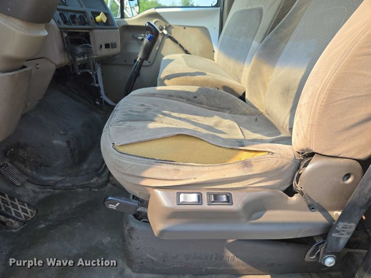 image for item EF1928 2004 Freightliner Sterling L7500 truck cab and chassis