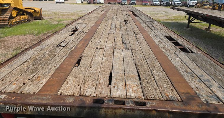 image for item EF1929 1987 Dorsey Trailer, Inc flatbed trailer