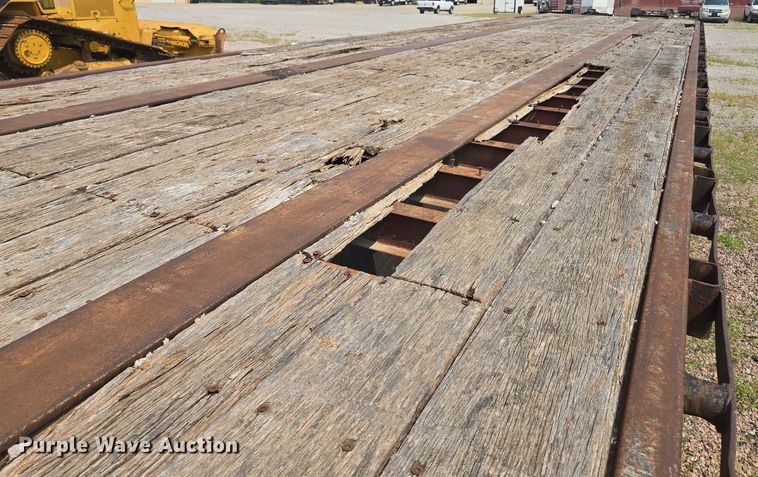 image for item EF1929 1987 Dorsey Trailer, Inc flatbed trailer