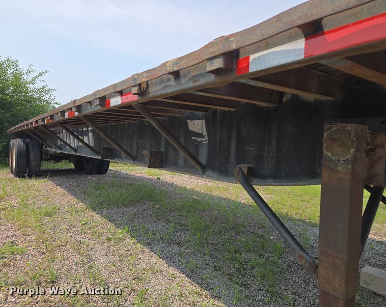 image for item EF1929 1987 Dorsey Trailer, Inc flatbed trailer