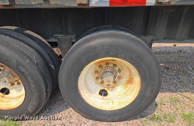 image for item EF1929 1987 Dorsey Trailer, Inc flatbed trailer