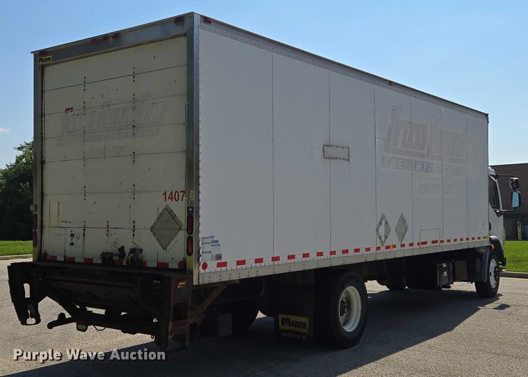 image for item EF1945 2014 Peterbilt 220 box truck