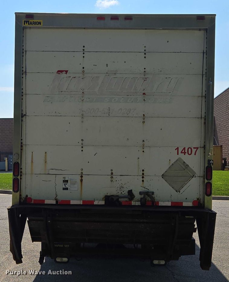 image for item EF1945 2014 Peterbilt 220 box truck