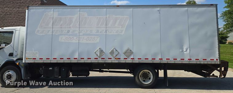 image for item EF1945 2014 Peterbilt 220 box truck