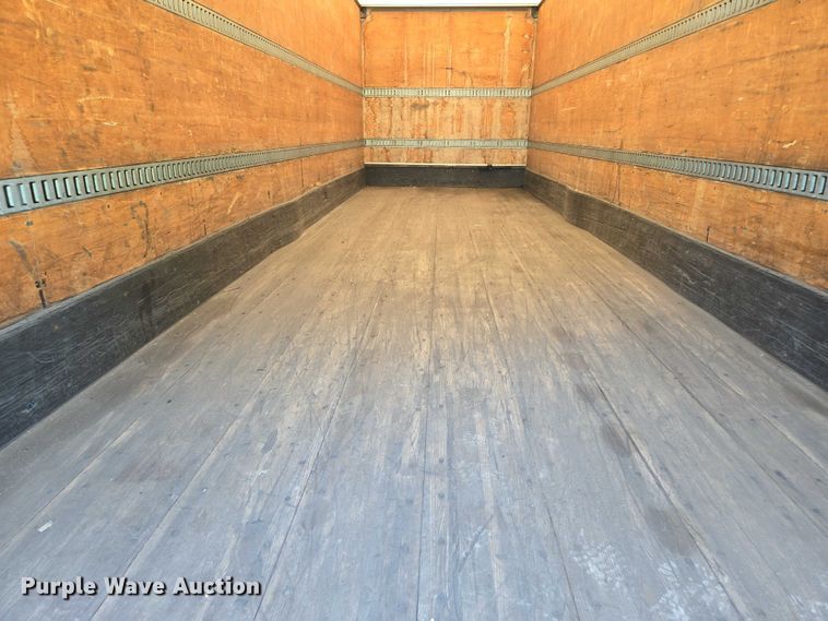 image for item EF1945 2014 Peterbilt 220 box truck