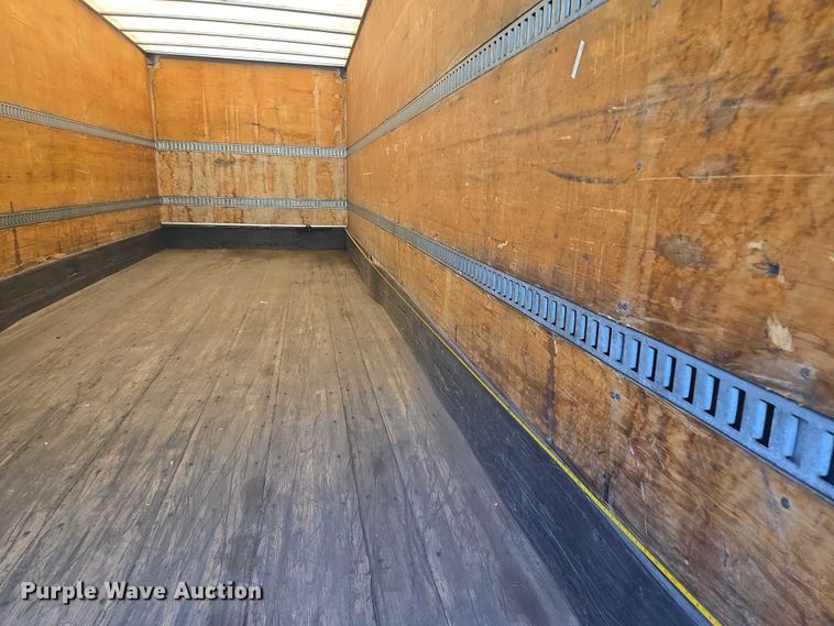 image for item EF1945 2014 Peterbilt 220 box truck