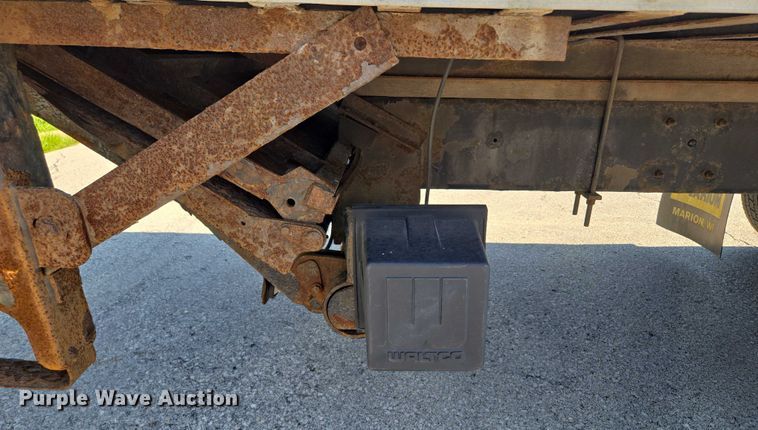 image for item EF1945 2014 Peterbilt 220 box truck