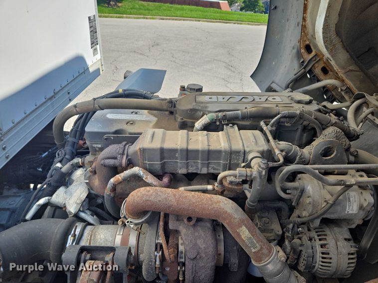 image for item EF1945 2014 Peterbilt 220 box truck