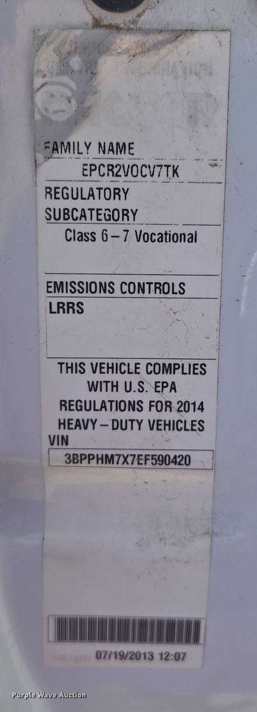 image for item EF1945 2014 Peterbilt 220 box truck