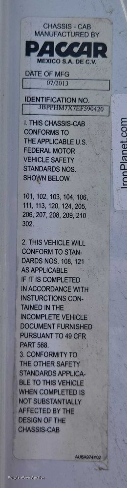 image for item EF1945 2014 Peterbilt 220 box truck