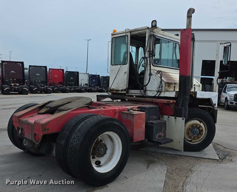 image for item EF3734 1993 Ottawa 30 yard truck