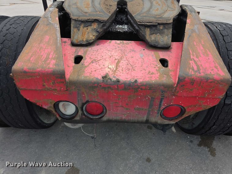 image for item EF3734 1993 Ottawa 30 yard truck