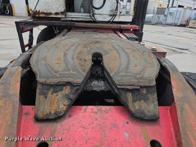 image for item EF3734 1993 Ottawa 30 yard truck