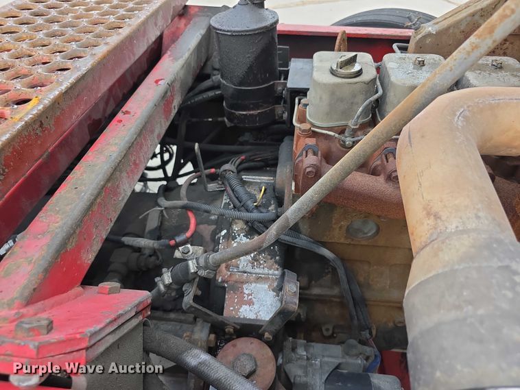 image for item EF3734 1993 Ottawa 30 yard truck